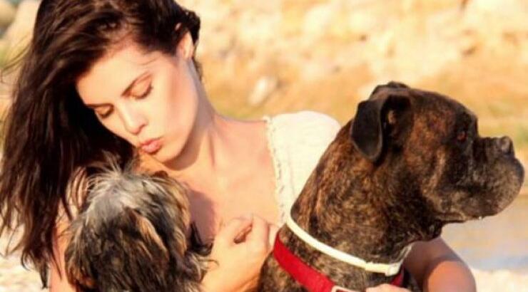 Μαρία Κορινθίου: Μια τρυφερή φωτογράφηση!