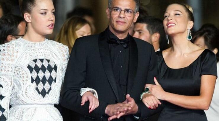 Σοκάρει η Ελληνίδα από τη «Ζωή της Αντέλ»: Μας έβαζε να γυρνάμε λεσβιακές σκηνές επί ώρες