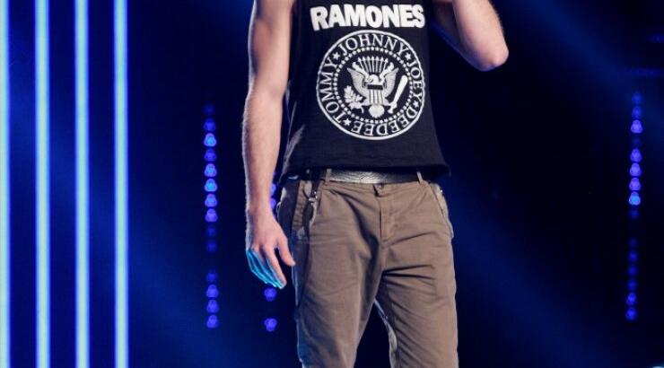 Άκης Παναγιωτίδης: "Γυναίκες μου στέλνουν γυμνές φωτογραφίες στο facebook!" 