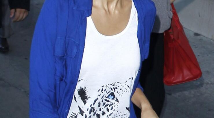 Απίστευτο στυλ από την Jessica Alba [εικόνες]