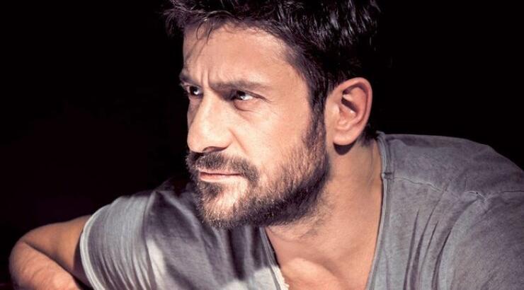 Αυτή είναι η κούκλα σύντροφος του Αλέξη Γεωργούλη!