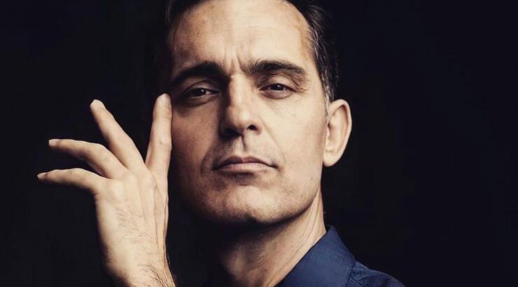 Pedro Alonso: Ο "κακός" του "La casa de Papel" κάνει διακοπές στη Μήλο! [εικόνες]