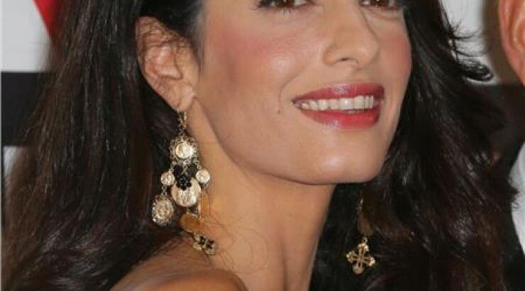 Η πρόβα νυφικού της Αμάλ από τη Λέιμποβιτς 