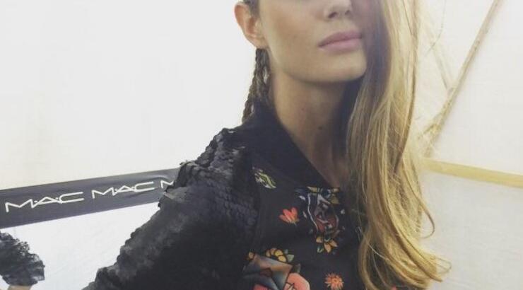 Η 17χρονη κόρη του Κωστόπουλου και της Μπαλατσινού κάνει πασαρέλα [βίντεο]