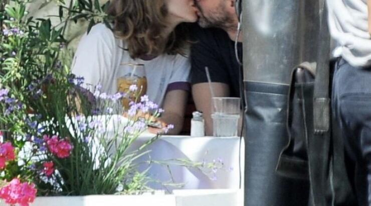 Αρραβωνιάστηκε αγαπημένο ζευγάρι της showbiz έπειτα από έξι μήνες σχέσης!