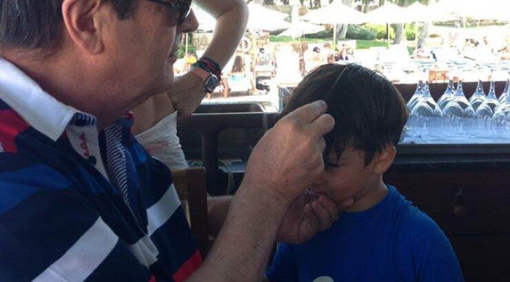 Νίκος Αναστασιάδης: Έδειξε στον εγγονό του πως να κάνει την "χωρισσιά" 