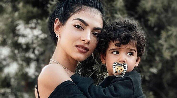 Άντρεα Κυριάκου: Δεν πάει το μυαλό σας τι φόρεσε για καπέλο ο μικρός Λαμπρινός [βίντεο]