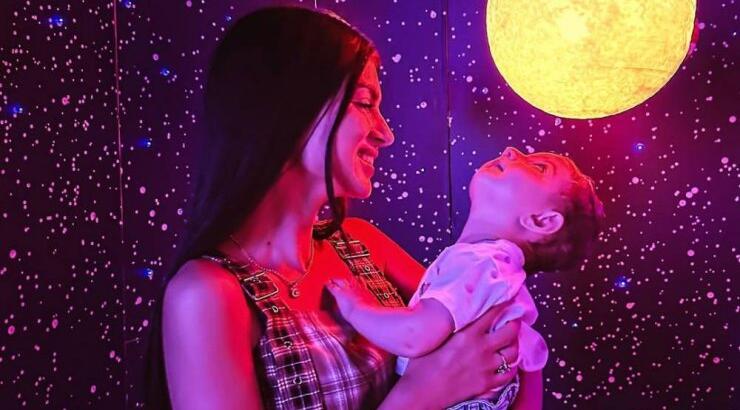 Άντρεα Κυριάκου: Ο ενθουσιασμός της βλέποντας την κόρη της να κάνει τα πρώτα της βήματα [βίντεο]