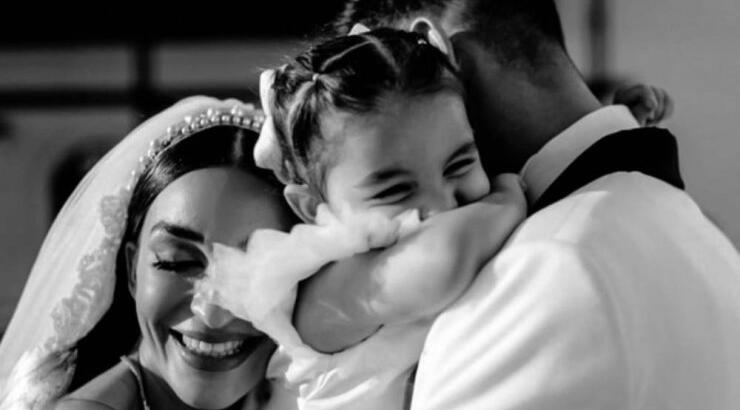 Άντρεα Νικολάου Παναγή: Η κόρη της δίνει φιλί στον μπαμπά της από την τηλεόραση [βίντεο]