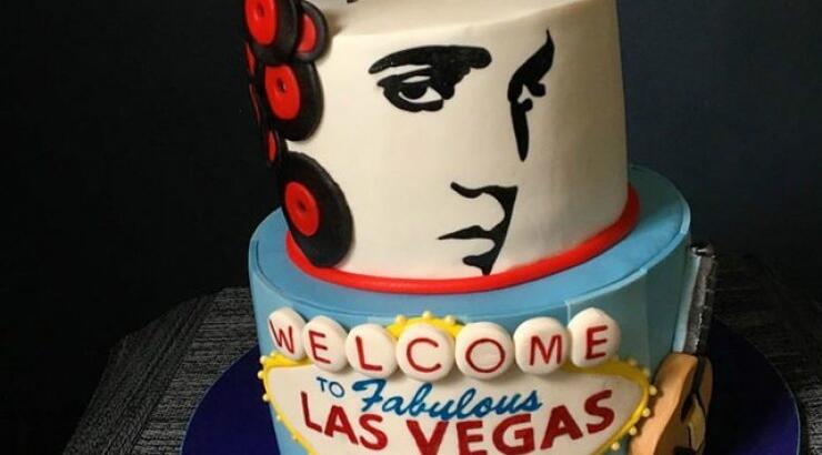 Τα ασυνήθιστα πρώτα γενέθλια του γιου επώνυμης Ελληνίδας! [εικόνες]