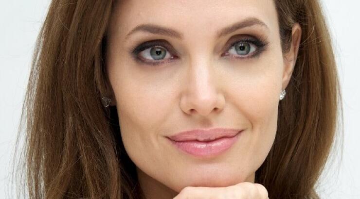 Κοριτσάκι από τη Συρία θέλει να υιοθετήσει η Τζολί