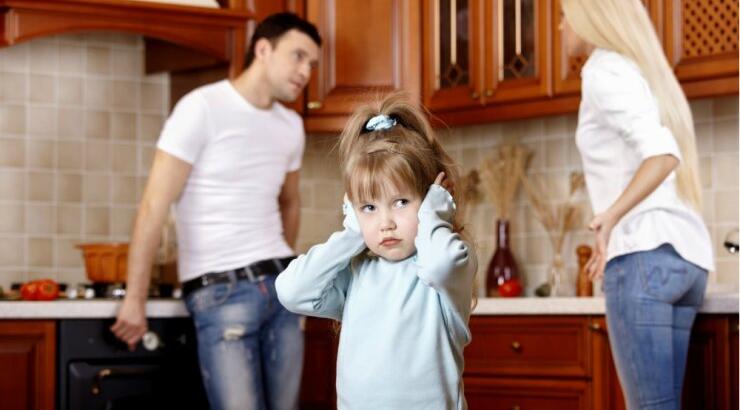 Διαπαιδαγώγηση παιδιού: Τι πρέπει να κάνουμε όταν δεν συμφωνούμε με τον σύντροφό μας