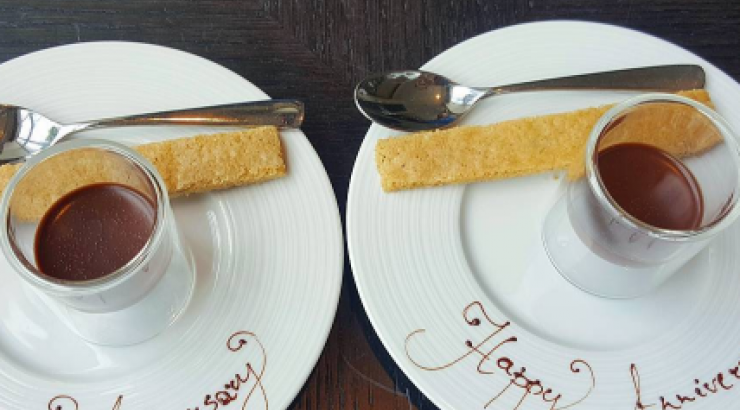 Επώνυμη Κύπρια γιόρτασε την τρίτη επέτειο γάμου της σε υπερπολυτελές ξενοδοχείο του Λονδίνου!