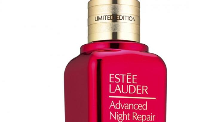 Η Estée Lauder γιορτάζει τον πιο ερωτικό μήνα του χρόνου!
