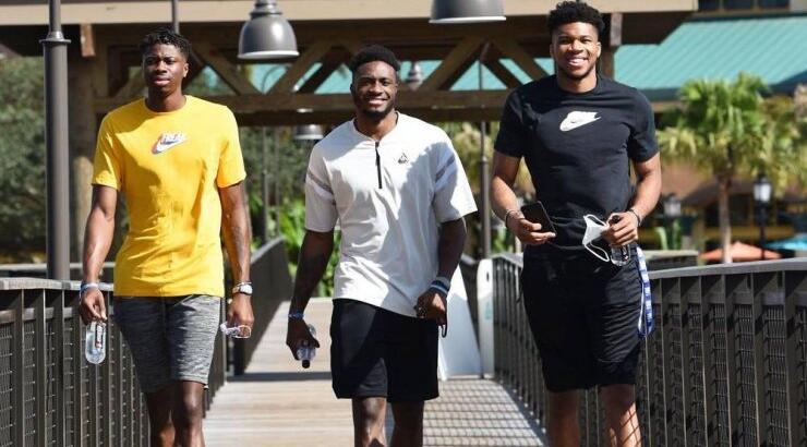 Ο Γιάννης Αντετοκούνμπο στην Κύπρο με τα αδέρφια του! [εικόνα & βίντεο]