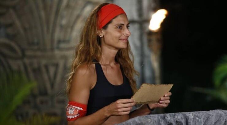 Ανθή Σαλαγκούδη: Το φιλί στο στόμα με πρώην συμπαίκτη της! [βίντεο]