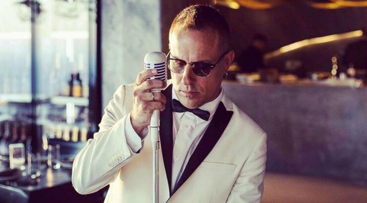 Αντώνης Domino: Η έκπληξη στα αποψινά βραβεία Madame Figaro Beauty Awards 2020! [βίντεο]