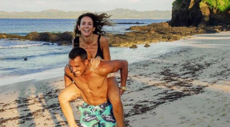 Σάββας Πούμπουρας: Δημοσίευσε το πιο χαριτωμένο στιγμιότυπο με τη φουσκωμένη κοιλίτσα της συζύγου του 