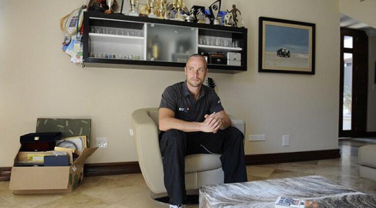 Βρέθηκε αιματοβαμμένο μπαστούνι του μπέιζμπολ στο σπίτι του Πιστόριους!