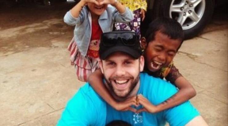  Έκοψε το sex για ένα χρόνο για να βοηθήσει κορίτσια που έχουν ανάγκη