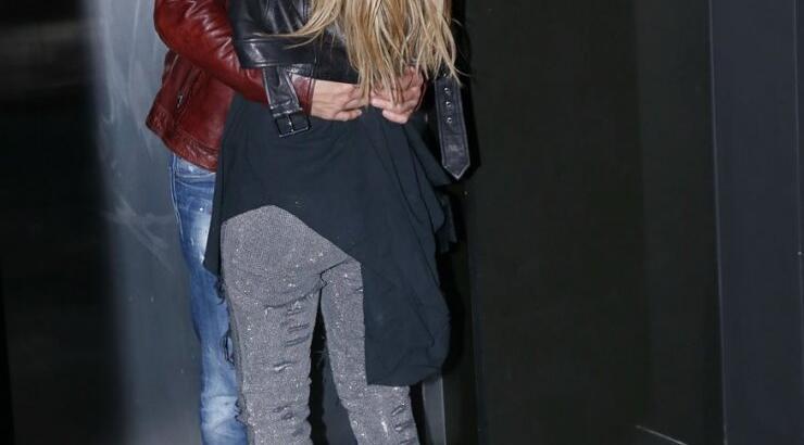 Ερωτευμένοι όσο ποτέ και πλέον δεν κρύβεται το ζευγάρι της ελληνικής showbiz