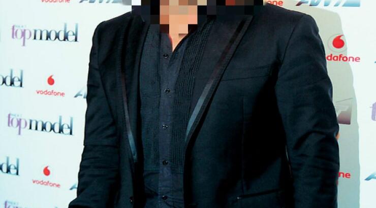 Δείτε ποιος διάσημος Έλληνας έβαλε... σιλικόνη στα χείλια του!