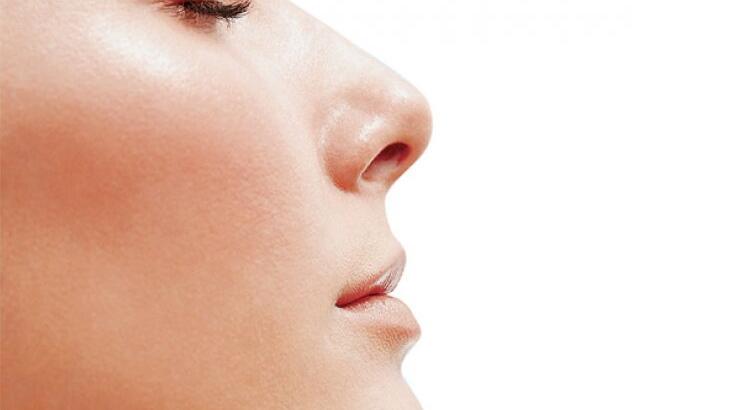  4 βήματα για λαμπερή επιδερμίδα