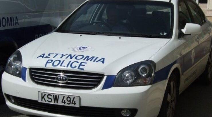 Κτύπησαν και λήστεψαν 80 χρονο ενώ κοιμόταν 