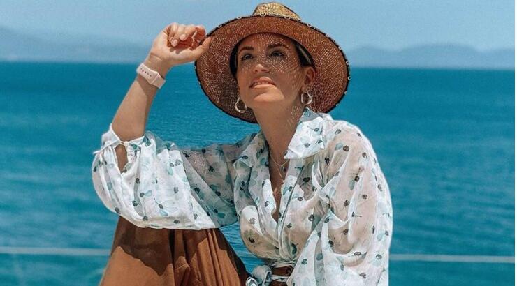 Αθηνά Οικονομάκου: Φόρεσε μαγιό και μας έδειξε το σώμα της χωρίς φίλτρα