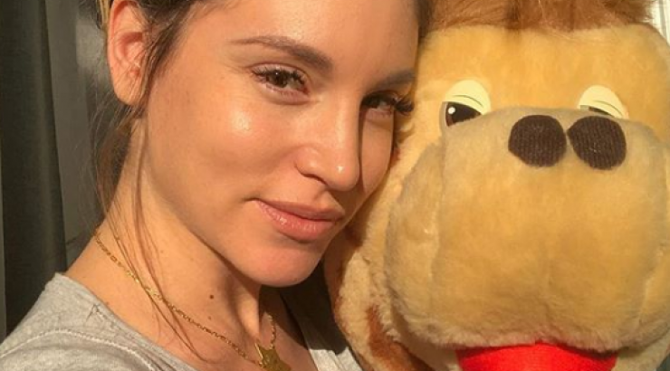 Δείτε τη σιλουέτα της Αθηνάς Οικονομάκου δύο εβδομάδες μετά τη γέννηση του γιου της! [βίντεο]