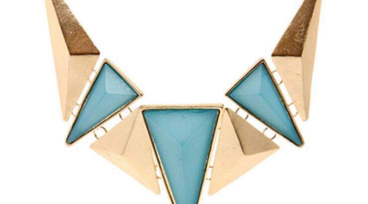 Κολιέ σε χρυσαφί χρώμα