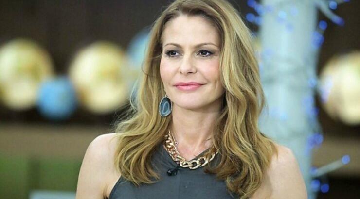 Νέο ειδύλλιο; Ο γοητευτικός επιχειρηματίας στο πλευρό της Τζένης Μπαλατσινού! [εικόνες]