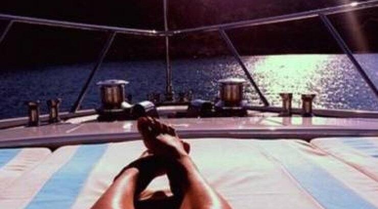 Αυτό το κορμί χαίρεται ο... 