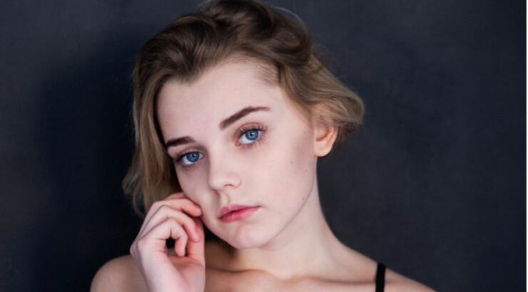 Επτά πράγματα που πρέπει να κάνεις για να απαλλαγείς από τους μαύρους κύκλους