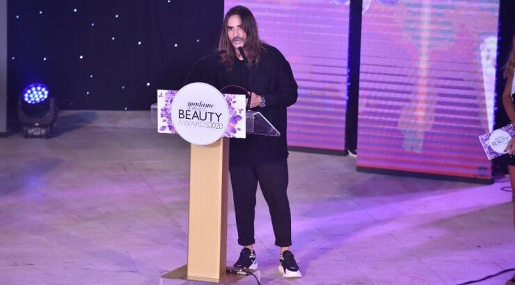 Αυτός είναι ο best hairstylist στα 2α βραβεία "Beauty Awards 2020"