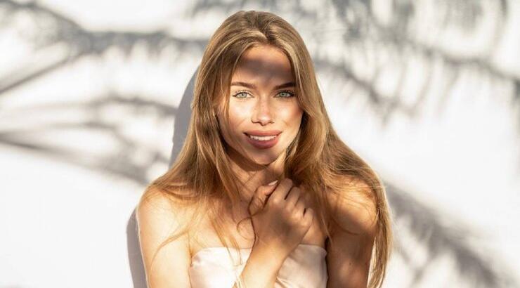 Πώς να περιποιηθείς το δέρμα σου για να λάμπει μέσα στο καλοκαίρι 