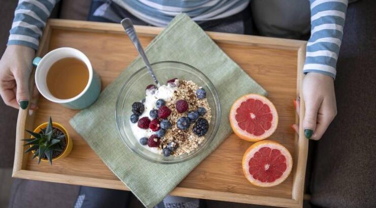 8 λόγοι για να εντάξεις τα berries στη διατροφή σου σύμφωνα με τη nutritionist 