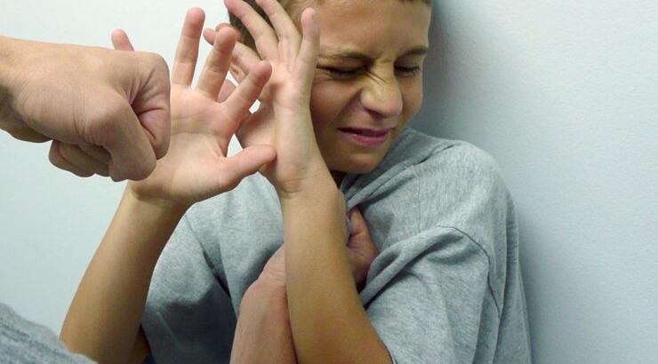 Bullying: Τι πρέπει να γνωρίζουν οι γονείς