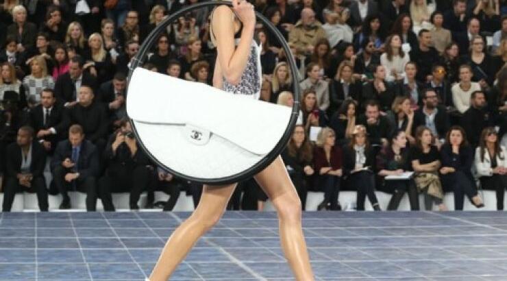Chanel Hula-Hoop bag!
