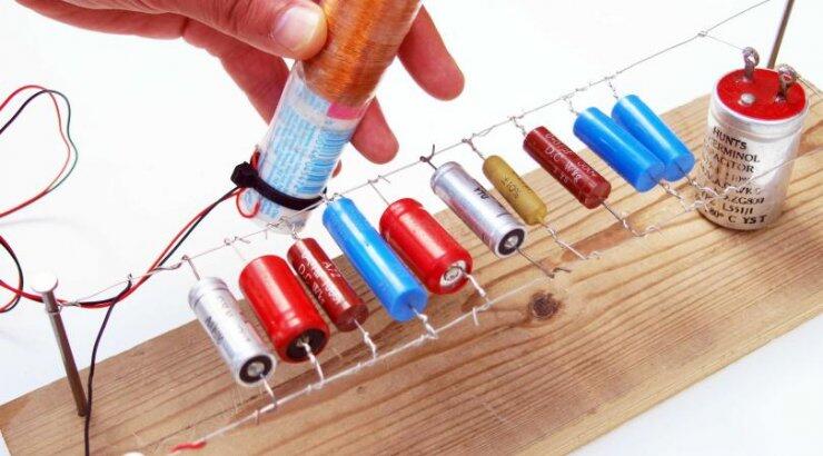 Δημιουργούμε αυτοσχέδια ηλεκτρονικά μουσικά όργανα