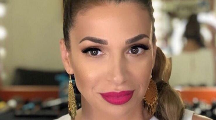 Ελένη Χατζίδου: Μας έδειξε την κοιλιά της πέντε μέρες μετά τη γέννηση της κόρης της!