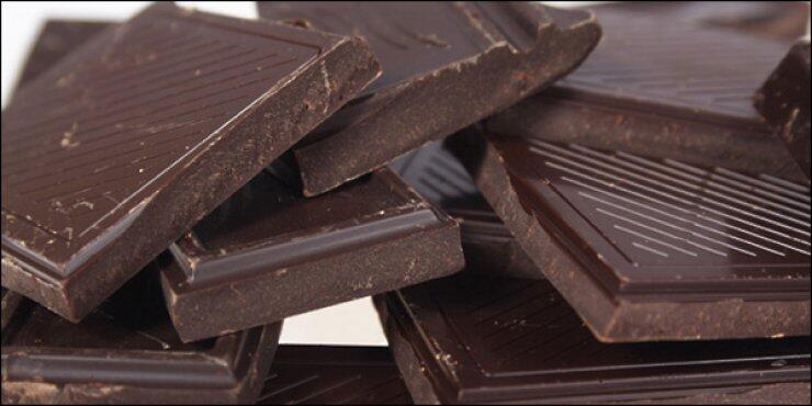 Μαύρη σοκολάτα: γιατί είναι τόσο ωφέλιμη;
