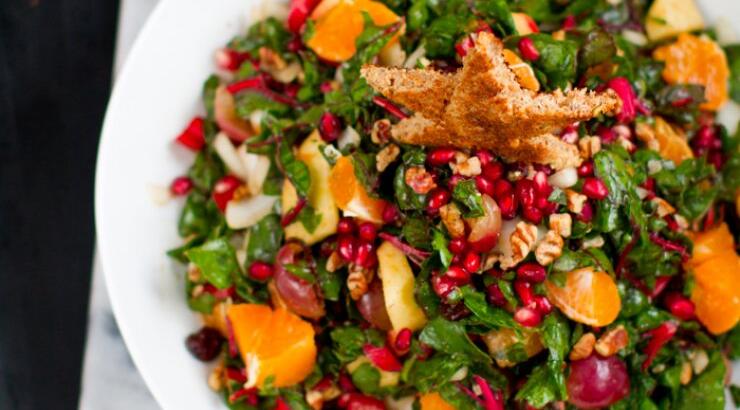 Υγιεινές και πεντανόστιμες σαλάτες για το χριστουγεννιάτικο τραπέζι