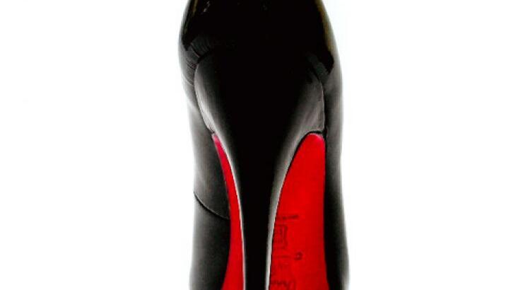 Louboutin vs. YSL, σημειώσατε ένα!