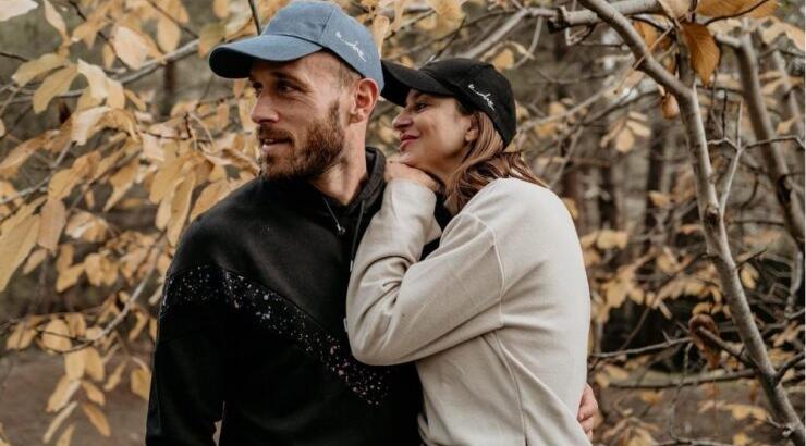 Έκπληκτη η Κωνσταντίνα Ευριπίδου από την έκπληξη που της ετοίμασε δημόσια ο σύζυγός της [βίντεο]