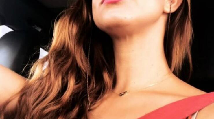 Η Κωνσταντίνα Ευριπίδου με hot shorts ανεβάζει τη θερμοκρασία στα ύψη!