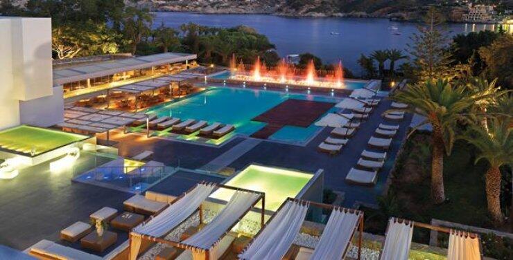 Απόδραση… Out of the Blue!