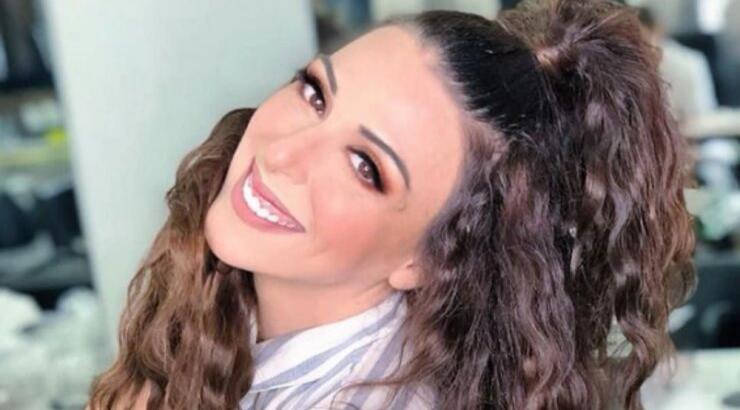 Δανάη Χρήστου: Έξω φρενών με την κυβέρνηση μετά το κόψιμο του επιδόματος μονογονιού