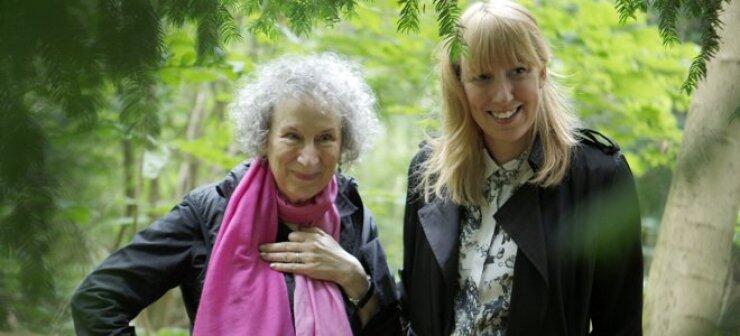 Eνα δάσος μόλις φυτεύτηκε και θα κοπεί σε 110 χρόνια για να δώσει χαρτί για μια σειρά βιβλίων κορυφαίων συγγραφέων 