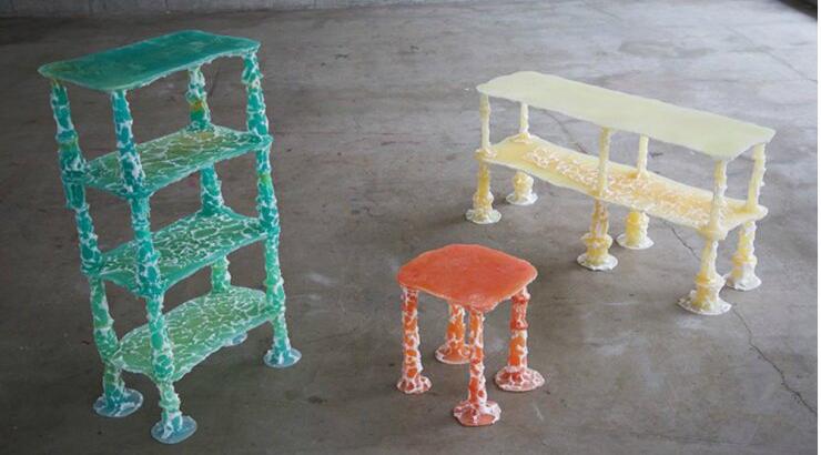 Λιωμένα έπιπλα για μια διαφορετική άποψη!